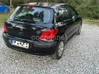 Usado Peugeot 307 90 CV (66 kW) 2006 Negro Berlina