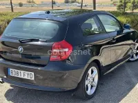 Usado BMW 120 177 CV (130 kW) 2007 Negro Utilitario