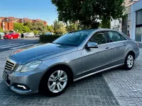 Usado Mercedes E220 Avantgarde 170 CV (125 kW) 2009 Gris / plata Berlina