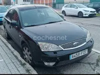 Usado Ford Mondeo Trend 130 CV (95 kW) 2006 Negro Berlina