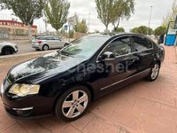 Usado VW Passat Highline 140 CV (102 kW) 2007 Negro Berlina