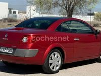 Usado Renault Mégane Cabriolet Dynamique 120 CV (88 kW) 2006 Granate Descapotable