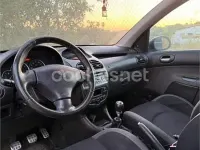 Usado Peugeot 206 75 CV (55 kW) 2006 Negro Berlina