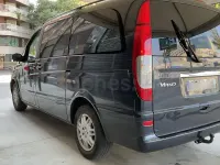 Usado Mercedes Viano 116 CV (85 kW) 2007 Gris / plata Monovolumen