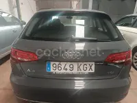 Usado Audi A3 116 CV (85 kW) 2018 Gris / plata Berlina