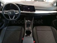 Usado VW Golf VIII Life 110 CV (80 kW) 2024 Rojo Berlina