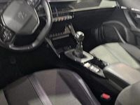 Usado Peugeot 2008 Allure 100 CV (73 kW) 2021 SUV