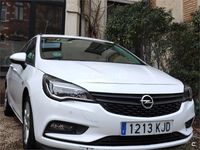 Usado Opel Astra Business 110 CV (80 kW) 2018 Blanco Familiar