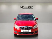 Usado Skoda Fabia Active 60 CV (44 kW) 2013 Rojo Berlina