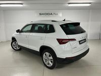 Usado Skoda Karoq Selection 116 CV (85 kW) 2025 Blanco SUV