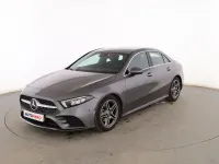 Usado Mercedes A180 AMG line 136 CV (100 kW) 2022 Gris Berlina