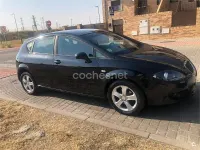 Usado Seat Leon Stylance 105 CV (77 kW) 2007 Negro Utilitario