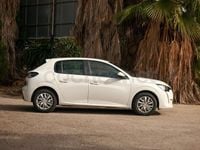 Usado Peugeot 208 Active 100 CV (73 kW) 2021 Blanco Utilitario