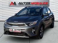 Usado Kia Stonic Plus 101 HP (74 kW) 2023 Cinzento SUV