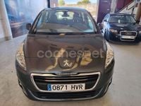 Usado Peugeot 5008 Allure 115 CV (84 kW) 2014 Gris / plata Monovolumen