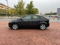 Usado Ford Focus Titanium 109 CV (80 kW) 2010 Negro Berlina