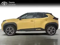 Usado Toyota Yaris Hybrid Style 116 CV (85 kW) 2022 Amarillo Pickup/Camioneta