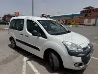 Usado Citroën Berlingo 90 CV (66 kW) 2014 Blanco Monovolumen