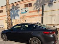 Usado Kia Optima GT-Line 141 CV (103 kW) 2018 Gris / plata Berlina