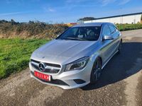 Usado Mercedes CLA200 Shooting Brake Urban 136 CV (100 kW) 2015 Gris / plata Familiar