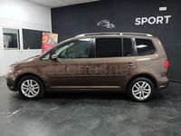 Usado VW Touran Advance 140 CV (102 kW) 2011 Marrón Monovolumen