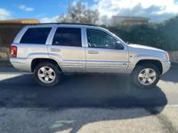 Usado Jeep Grand Cherokee Laredo 218 CV (160 kW) 2005 Gris / plata SUV