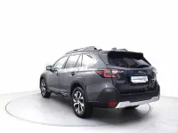 Usado Subaru Outback 169 CV (124 kW) 2021 Gris / plata Familiar