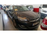 Używany Opel Astra Excellence 130 KM (95 kW) 2012 Czarny Sedan/Limuzyna