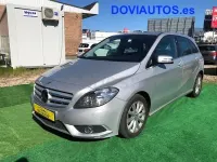 Usado Mercedes B180 122 CV (89 kW) 2013 Gris / plata Utilitario