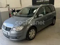 Usado VW Touran Advance 140 CV (102 kW) 2009 Gris / plata Monovolumen