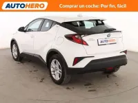 Usado Toyota C-HR Active 122 CV (89 kW) 2023 Blanco SUV