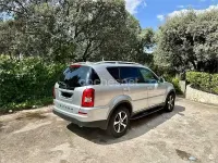 Usado SsangYong Rexton Limited 155 CV (114 kW) 2015 Blanco SUV