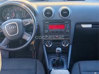 Käytetty Audi A3 Ambiente 140 HP (102 kW) 2010 Musta Viistoperä