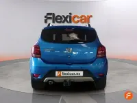 Usado Dacia Sandero Comfort 95 CV (69 kW) 2019 Azul