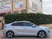 Usado Hyundai Ioniq 141 CV (103 kW) 2021 Gris Utilitario