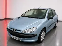 Usado Peugeot 206 70 CV (51 kW) 2003 Gris / plata Berlina