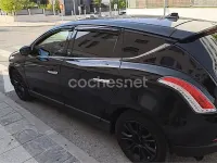Usado Lancia Delta 120 CV (88 kW) 2010 Negro Utilitario