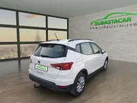 Usado Seat Arona Style Plus 110 CV (80 kW) 2022 Blanco SUV
