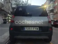 Usado Renault Scenic E-Tech Dynamique 130 CV (95 kW) 2008 Gris / plata Monovolumen