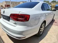 Usado VW Jetta Sportline 110 CV (80 kW) 2015 Blanco Berlina