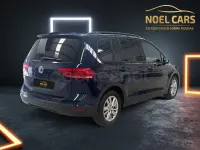 Usado VW Touran Business 115 CV (84 kW) 2020 Azul Monovolumen