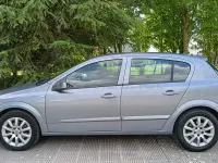 Usado Opel Astra Cosmo 100 CV (73 kW) 2007 Azul Berlina
