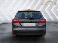 Usado Ford Focus Business Edition 125 CV (91 kW) 2017 Gris / plata Familiar