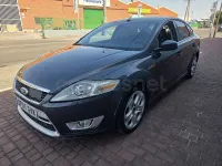 Usado Ford Mondeo Titanium S 203 CV (149 kW) 2010 Gris / plata Berlina