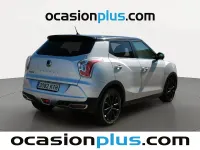 Usado SsangYong Tivoli Limited 116 CV (85 kW) 2019 Gris plata SUV
