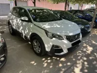 Usado Peugeot 3008 Active 131 CV (96 kW) 2018 Blanco SUV