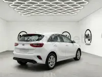 Usado Kia Ceed 136 CV (100 kW) 2022 Blanco Utilitario