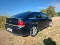 Usado Opel Vectra Elegance 120 CV (88 kW) 2005 Negro Berlina