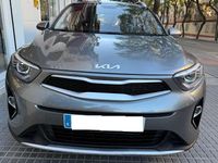 Usado Kia Stonic 84 CV (61 kW) 2023 Gris SUV
