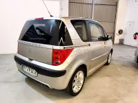 Usado Peugeot 1007 110 CV (80 kW) 2005 Beige Monovolumen